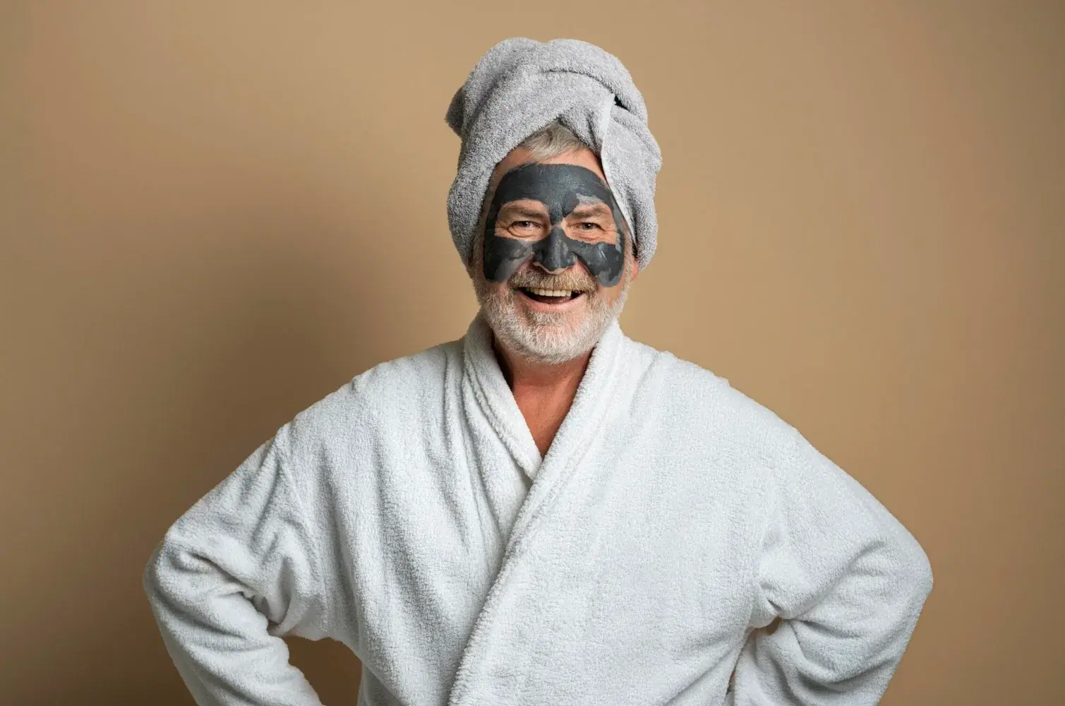 Man with facemask wellness treatment